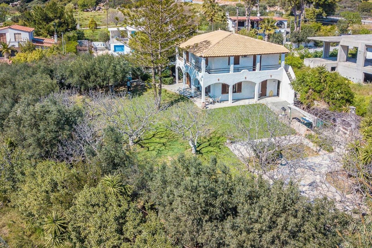 Light-Filled Home With Garden Near Beach Anáviszosz Kültér fotó